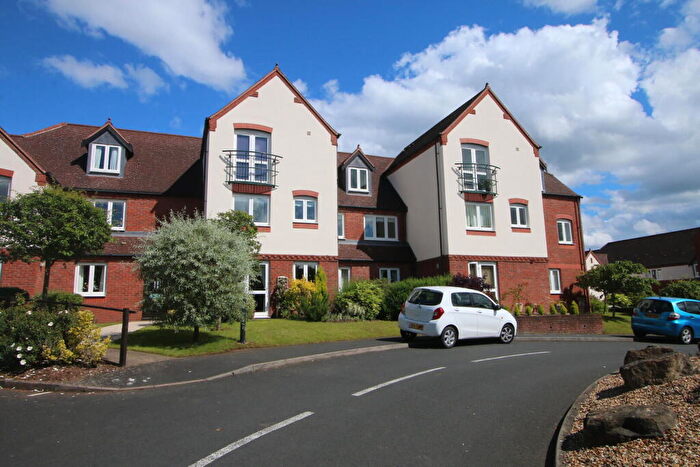 2 Bedroom Apartment For Sale In Worcester Road, Stourbridge, DY9