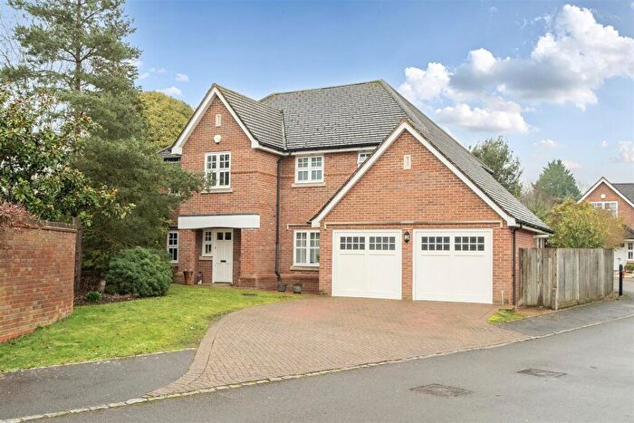 5 Bedroom Detached House For Sale In Craddocks Close, Ashtead, KT21