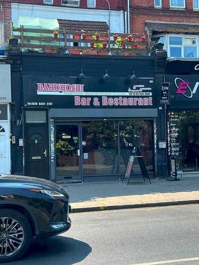 Detached House To Rent In A Green Lanes, Haringey, London, N8