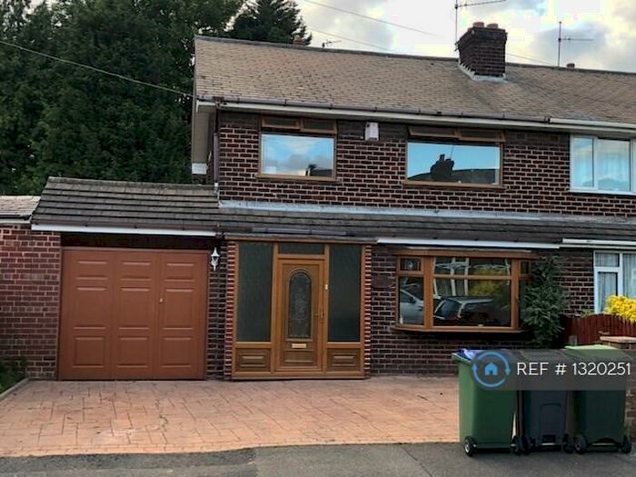 3 Bedroom Semi-Detached House To Rent In Bevan Road, Tipton, DY4