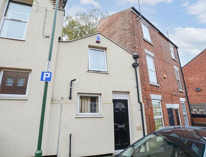 4 Bedroom Terraced House To Rent In Peveril Street, Nottingham, NG7