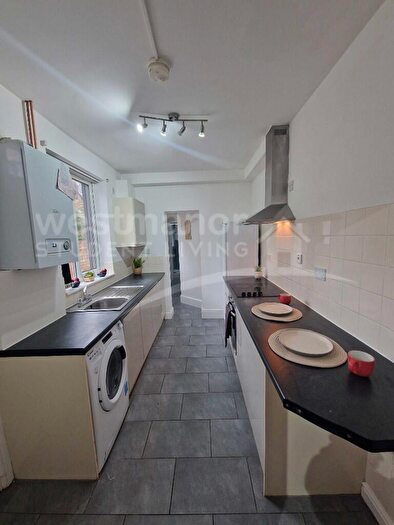 4 Bedroom Terraced House To Rent In Roman Street, Leicester, Leicestershire, LE3