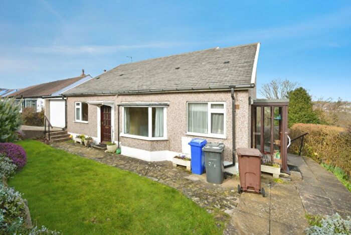 2 Bedroom Bungalow For Sale In The Grove, Sheffield, South Yorkshire, S17