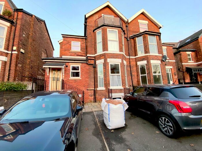 2 Bedroom Flat To Rent In York Road, Chorlton, Greater Manchester, M21