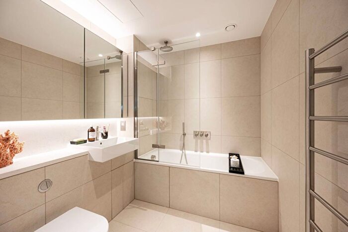 2 Bedroom Flat To Rent In New Drum Street, Aldgate, London, E1