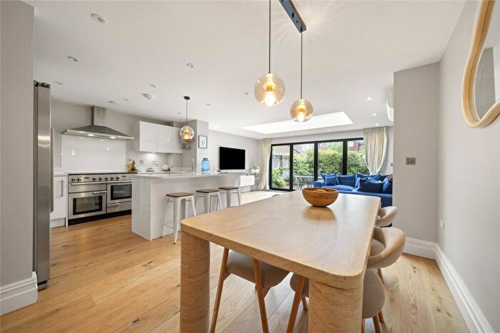 4 Bedroom Detached House To Rent In More Lane, Esher, Surrey, KT10