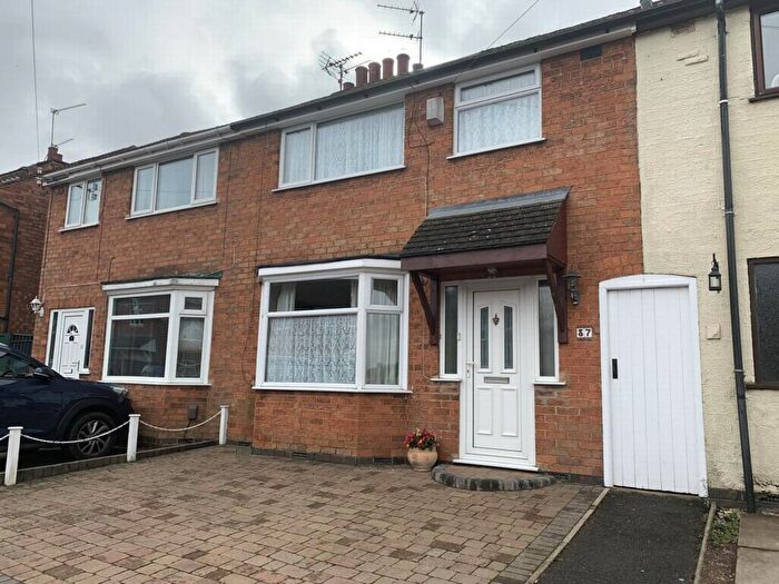3 Bedroom Town House To Rent In Estoril Avenue, Wigston, LE18