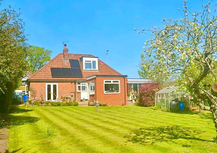 4 Bedroom Bungalow For Sale In Pinn Hill, Exeter, EX1