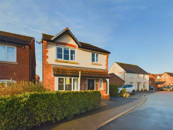 3 Bedroom House To Rent In Eden Grove, Holmes Chapel, Crewe, Cheshire, CW4