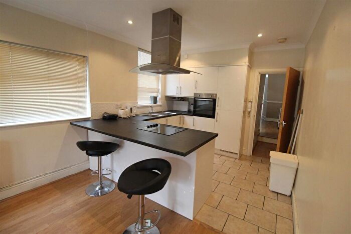 2 Bedroom Flat To Rent In Soberton Avenue, Cardiff, CF14