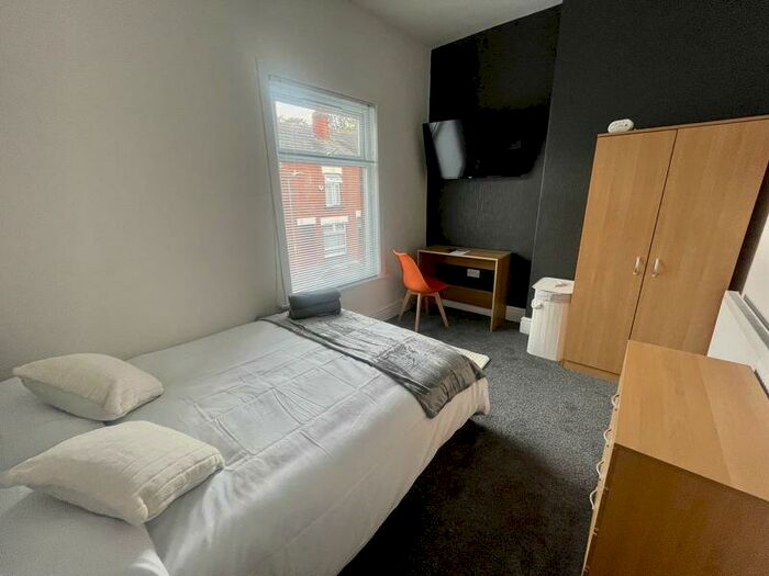 1 Bedroom Terraced House To Rent In Hatfield Road, Halliwell, Bolton, BL1