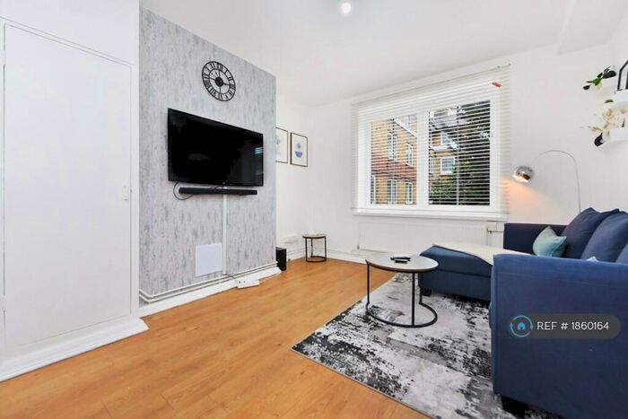 1 Bedroom Flat To Rent In Southwark Park Estate, London, SE16