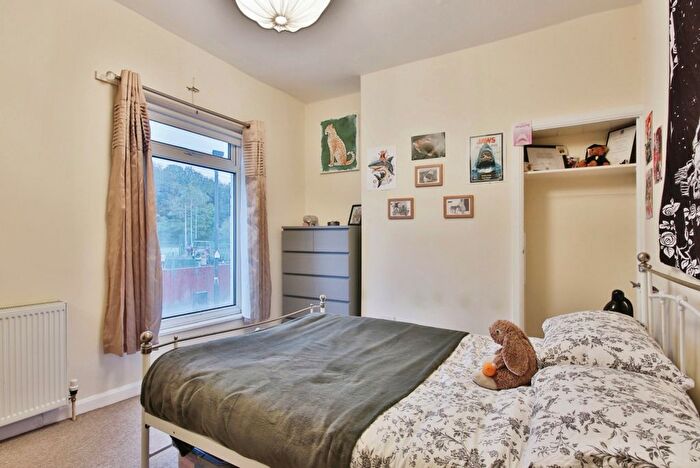 2 Bedroom End Of Terrace House For Sale In Thoresby Street, Hull, HU5