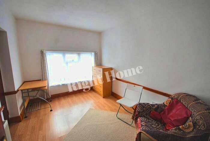 1 Bedroom Flat To Rent In Woodside Avenue, Wembley, Middlesex, HA0