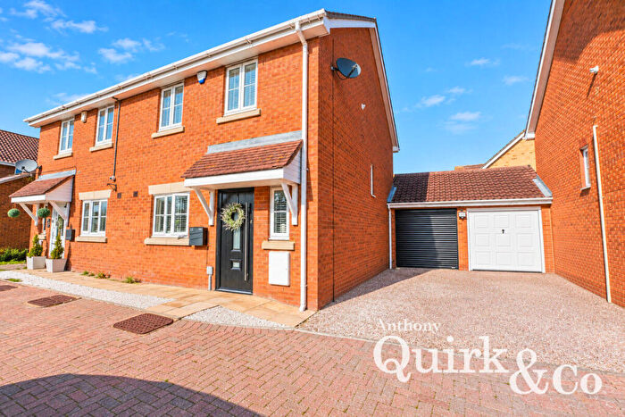 3 Bedroom Semi-Detached House For Sale In Jasmine Close, Canvey Island, SS8