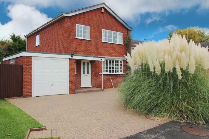 4 Bedroom Detached House For Sale In Regency Drive, Kings Coughton, Alcester, B49