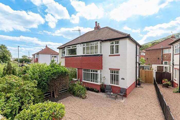 3 Bedroom Semi-Detached House For Sale In Inglewood Estate, Otley, LS21