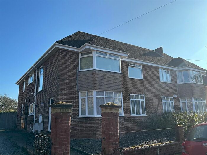 3 Bedroom Flat To Rent In Marlborough Road, St. Leonards, Exeter, EX2