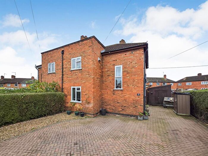 3 Bedroom Semi Detached House For Sale In Newton Grove, Corby, NN17