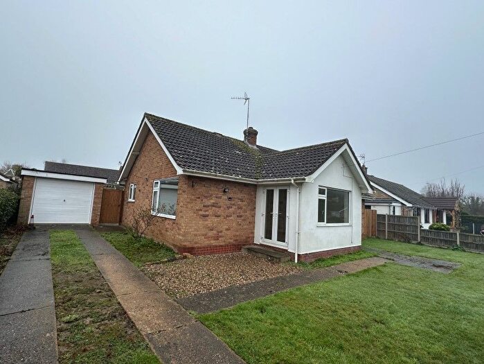 2 Bedroom Bungalow For Sale In Trunch Road, Mundesley, Norwich, Norfolk, NR11