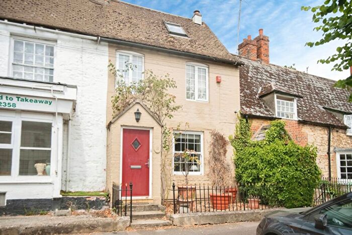3 Bedroom Terraced House For Sale In High Street, Shrivenham, Swindon, SN6