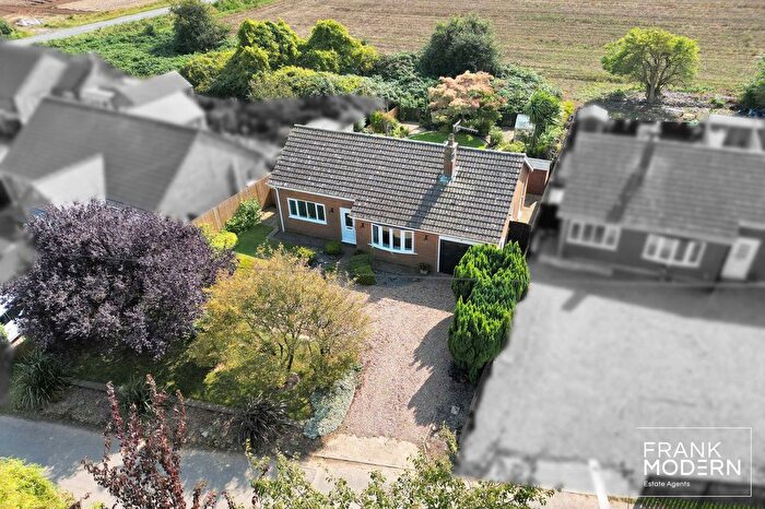 2 Bedroom Detached Bungalow For Sale In Bakestraw Gate, Moulton, PE12