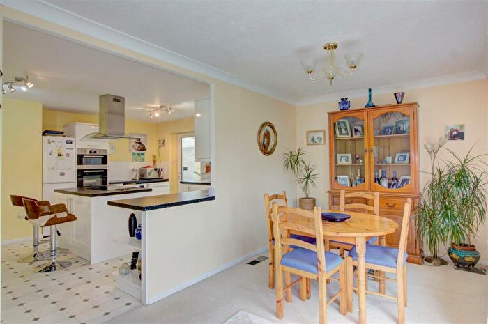 3 Bedroom Bungalow For Sale In Vale Leaze, Little Somerford, SN15