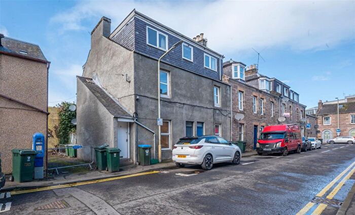 2 Bedroom Property For Sale In James Street, Perth, PH2