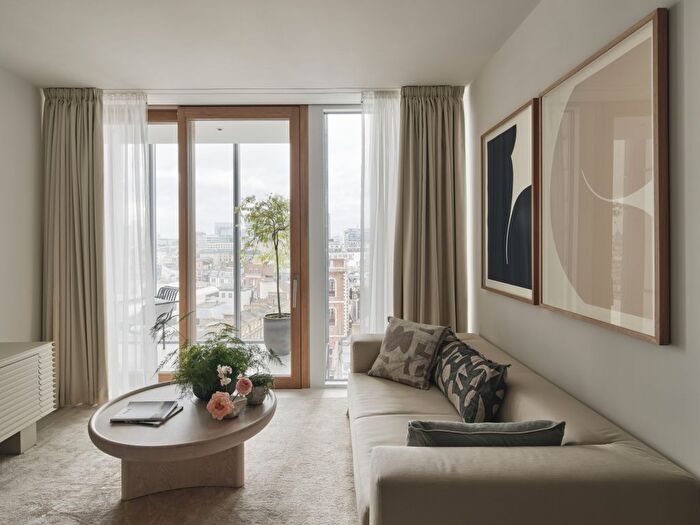 3 Bedroom Flat To Rent In Shard Place, London Bridge Street, SE1