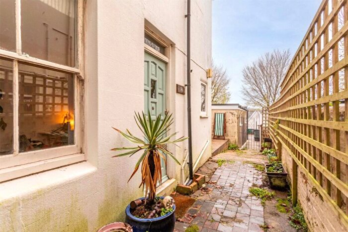 1 Bedroom Apartment To Rent In Compton Road, Brighton, BN1