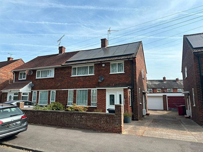 3 Bedroom Semi Detached House For Sale In Reddington Drive, Slough, Berkshire, SL3