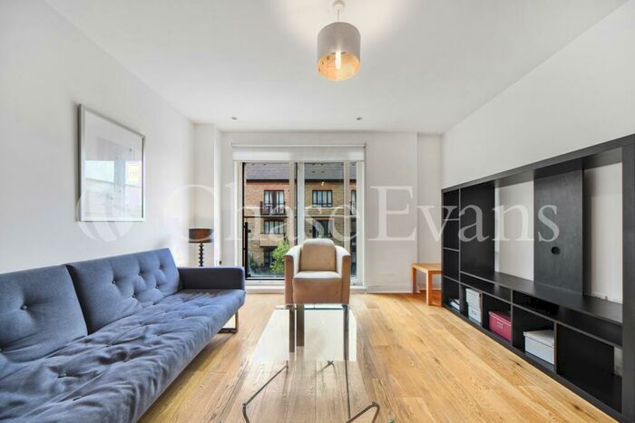 1 Bedroom Flat To Rent In Westferry Road, Isle Of Dogs, London, E14