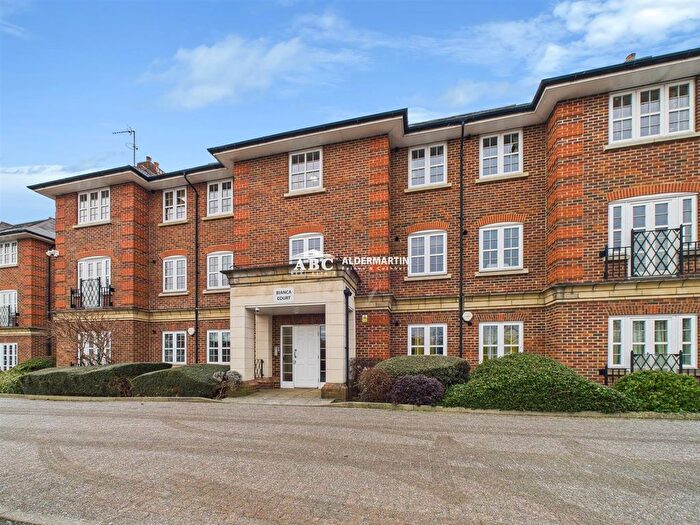 2 Bedroom Flat To Rent In Marchant Close, Mill Hill, NW7