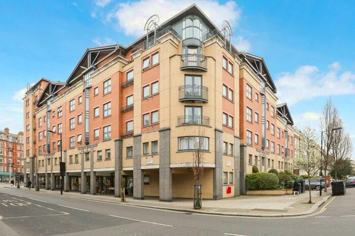 2 Bedroom Flat To Rent In Artesian Road, London, W2