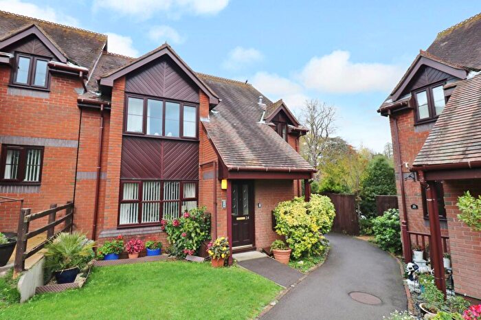 2 Bedroom Retirement Property For Sale In Church Lane, Botley, SO30