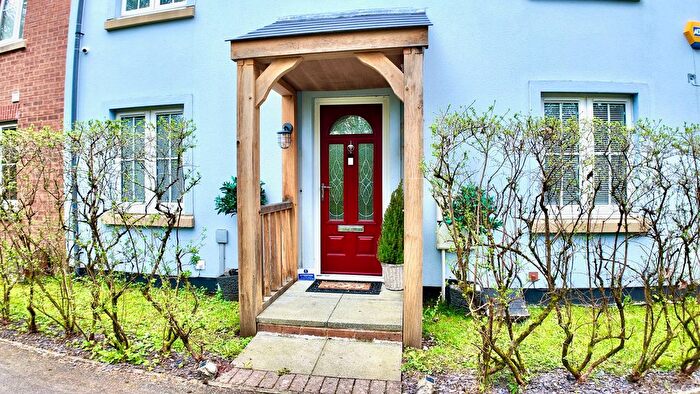 3 Bedroom Semi Detached House For Sale In Clos Gwaith Dur, Ebbw Vale, NP23