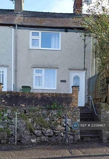 2 Bedroom Terraced House To Rent In Caernarfon Road, Y Felinheli, LL56