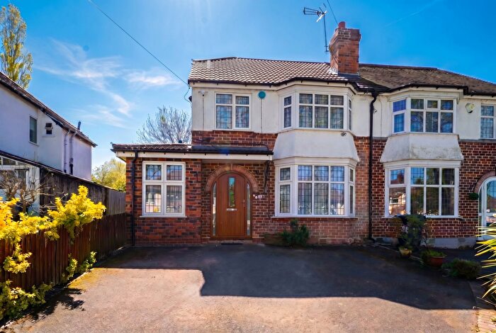 3 Bedroom Semi Detached House For Sale In Dalbury Road, Hall Green, B28