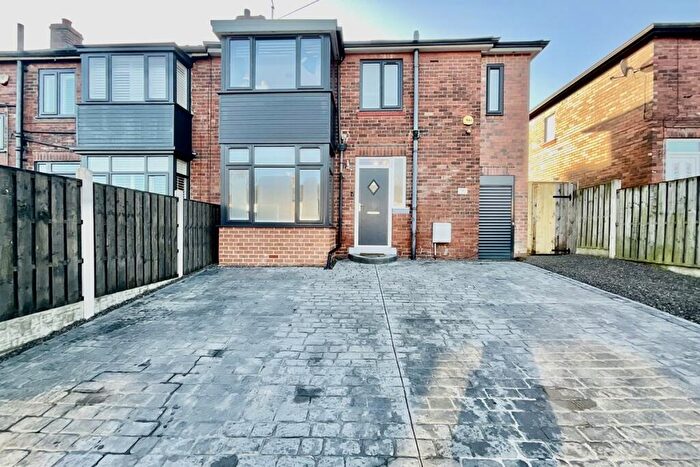 3 Bedroom End Of Terrace House For Sale In Chestnut Avenue, Sheffield, S9