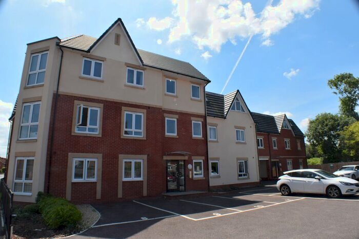 2 Bedroom Flat To Rent In Taunton Road, Bridgwater, TA6