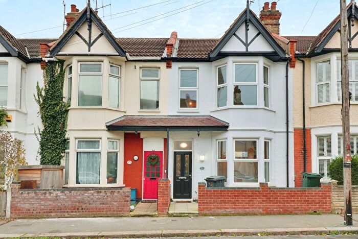 3 Bedroom Terraced House To Rent In Southview Drive, Westcliff-On-Sea, SS0
