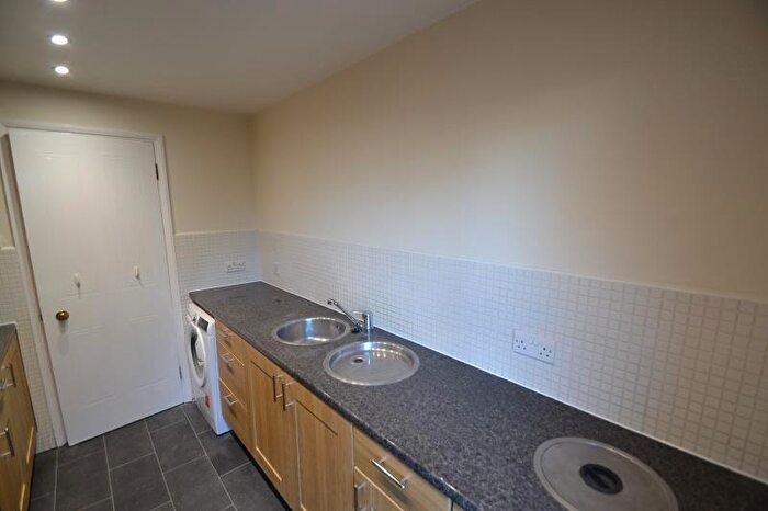 3 Bedroom Flat To Rent In Millacres | Station Road, Ware, SG12