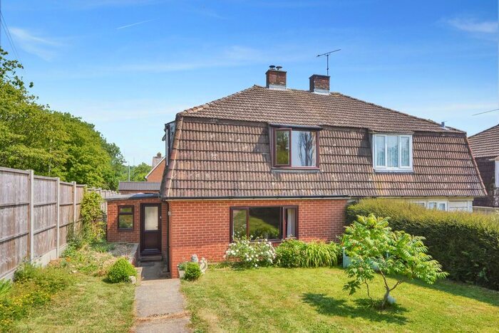 3 Bedroom Semi-Detached House For Sale In Pattison Farm Close, Aldington, TN25