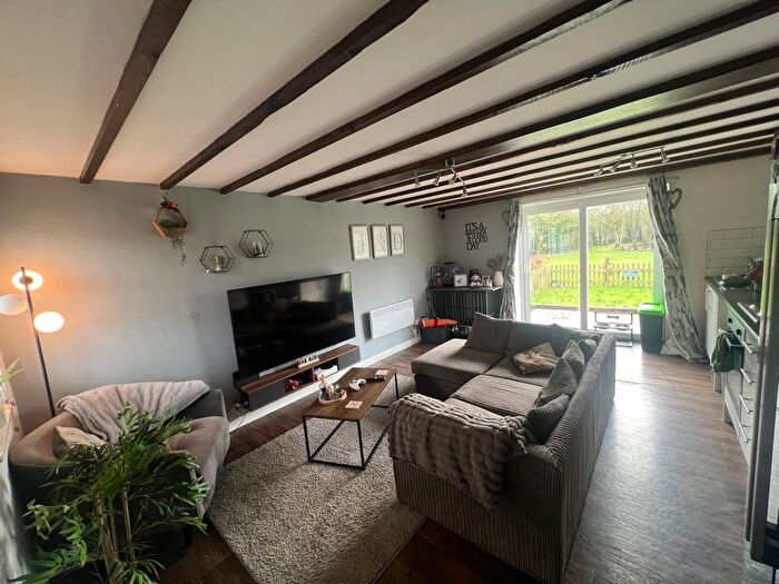 2 Bedroom Cottage To Rent In East Road, Tetford, Horncastle, LN9