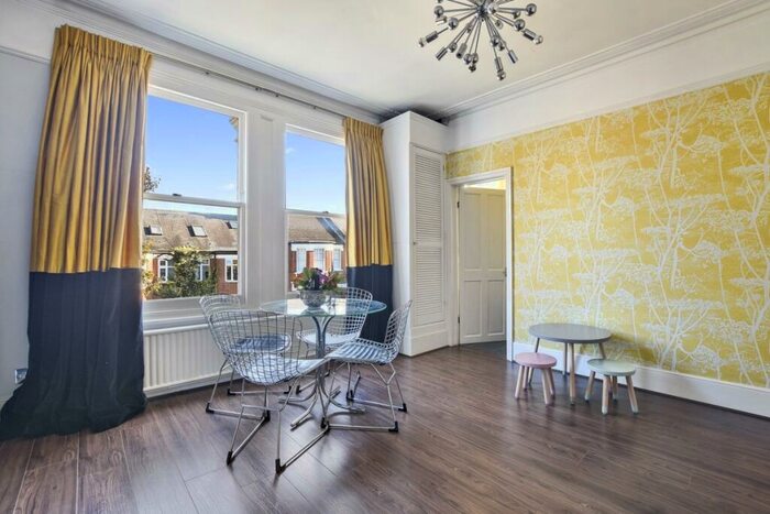 1 Bedroom Flat To Rent In Coniston Road London, N10