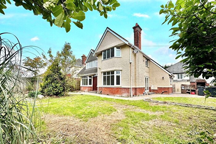 5 Bedroom Detached House To Rent In St. Lukes Road, Bournemouth, BH3
