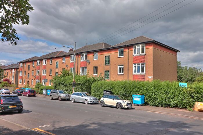 3 Bedroom Flat For Sale In Dorchester Avenue, Glasgow, G12