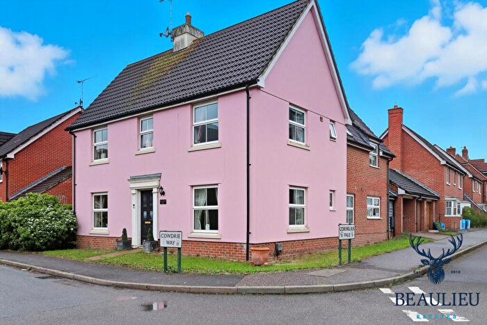 4 Bedroom Detached House For Sale In Cowdrie Way, Chelmsford, CM2