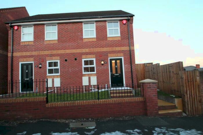 2 Bedroom Terraced House To Rent In Graingers Lane, Cradley Heath, West Midlands, B64