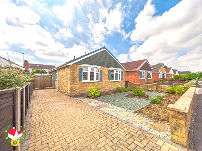 3 Bedroom Bungalow For Sale In Hildyard Close, Hardwicke, GL2